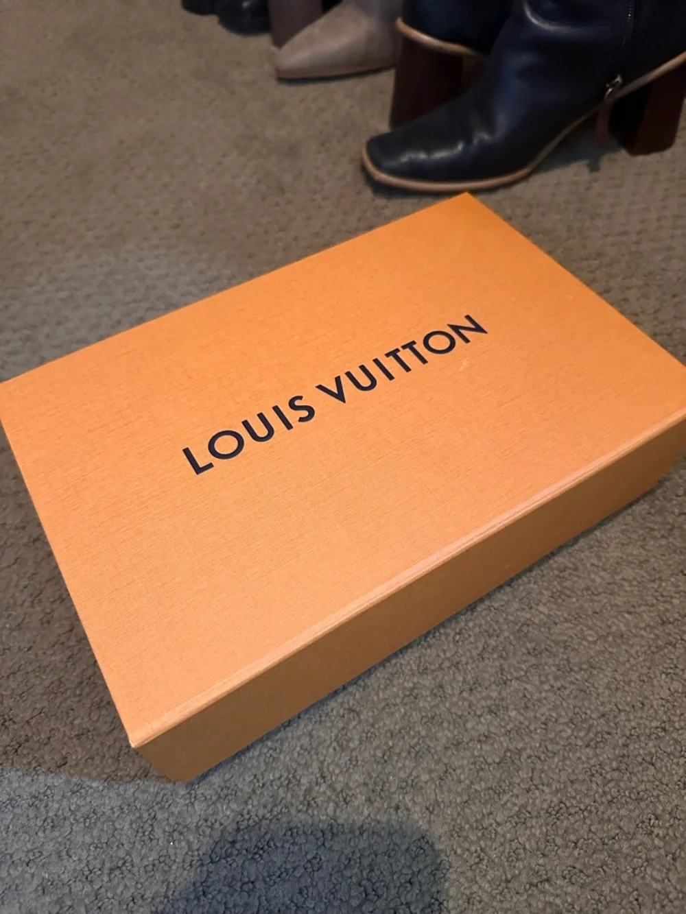 👜PERFECT LIKE NEW Louis Vuitton Monogram Pochette Shoulder Bag👜 - Picture 13 of 13